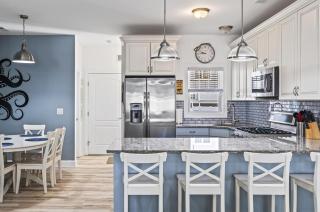Modern Chic Beach House - 0