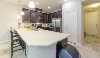 Special Offer Cozy Retreat at Compass Bay - 4