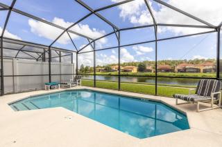 Special Offer Fantastic Townhome with Pvt Pool and Lake view near Disney - 0