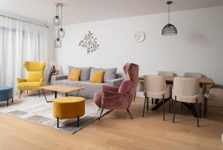 Luxury Apartment Mona with Garden & Jacuzzi in Zadar, Borik - Zadar - 8