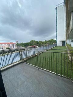Queen Deluxe II with Balcony Kozi Square - Kuching - 7