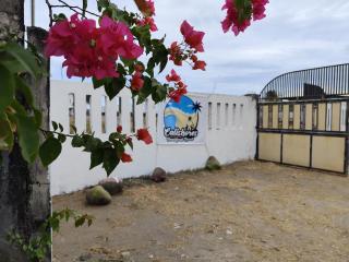 Calishores Beachfront Resort - 8