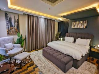 Gold Crest Mall & Residency DHA One Bedroom Penthouse - Lahore - 0