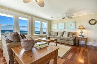 Rustic Oceanfront Cottage - 9