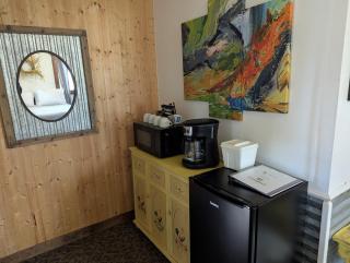 Squaw Valley Motel Room 8 - 7