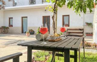 Stunning Apartment In Bosconero - - 2