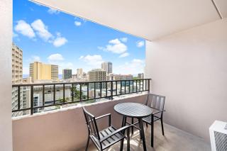 Royal Kuhio 1710 - Spacious Studio with Stunning Ocean City Views in the Heart of Waikiki! - Honolulu - 0