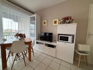 Appartement avec Terrasse Proche Plage et Parking Gratuit - FR-1-239-955 - Urrugne - 3
