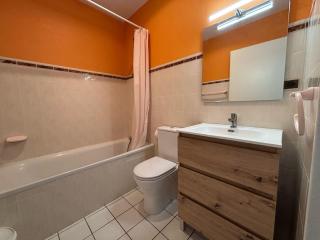 Appartement avec Terrasse Proche Plage et Parking Gratuit - FR-1-239-955 - Urrugne - 2