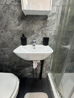 ROOM IN HARROW ON THE Hill - Harrow - 4