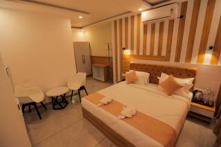 By the stream resort wayanad - Padinjarathara - 7