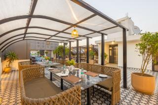 Saltstayz Premier - Paschim Vihar - New Delhi - 6