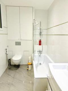 Cozy apartment with garden - 8