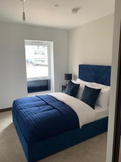 The Sunrise Den-Lovely 2 bedroom apartmentParking - 3