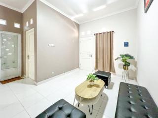 Griya Lojajar Homestay Jogja - Ngaglik - 6