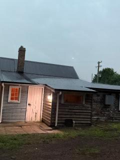 Workmans Cottage - 6