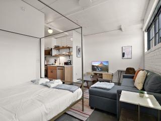 CozySuites NLG - Modern studio condo #27 - 6