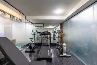 Saltstayz Premier - Paschim Vihar - New Delhi - 5