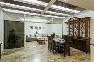 Modern 4BR House with Billiards,KTV,WIFI,Netflix-10mins from Robinson Mall - Manila - 1