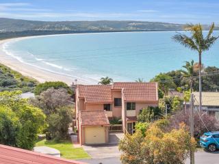 Waves on Winnunga - Pambula Beach - 0