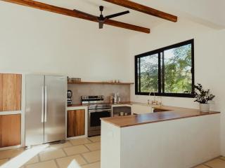 Golf Cart Included, 5 to Beach, Saltwater Pool - Nicoya - 4