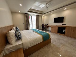 Hotel urban oasis Near Millennium City Centre Metro station I Gurgaon - Gurgaon - 6