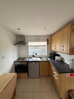 Granada, 2 bedroom chalet with onsite pool and bar - Selsey - 6