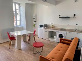 Le Coloré- T2 confortable avec vue sur Nérac - 5