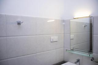 Woodnest Windmill Beach Hotel - 2