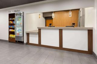 Wingate by Wyndham Marion - 8