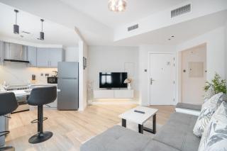 Elegant 2BR Apartment in Prime JLT - Dubai - 3
