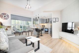Elegant 2BR Apartment in Prime JLT - Dubai - 0