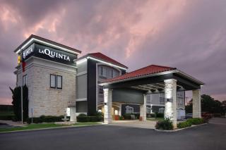 La Quinta by Wyndham Fredericksburg - Fredericksburg - 8