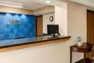 Baymont by Wyndham Cedar Rapids - Cedar Rapids - 4