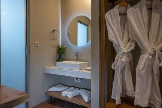 Iraklion Center Sea View Apartment - 9