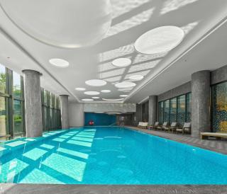 Doubletree By Hilton Yantai Golden Coast Hotel & Suites - 4