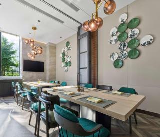 Doubletree By Hilton Yantai Golden Coast Hotel & Suites - 1