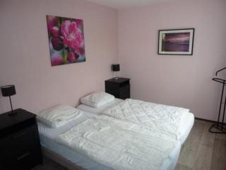Nice holiday home with courtyard - Breskens - 5