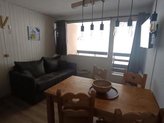 Appartement cosy rénové, sur les pistes, balcon, parking - FR-1-445-159 - Montgenèvre - 2