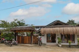 Casa De Loren - General Luna - 1