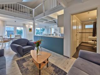 Modern holiday home with terrace - Hellenthal - 8