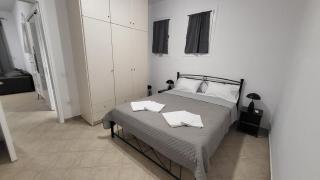 Apartments with Free Parking - Steniaí - 2