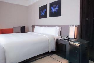 Humble House Taipei, Curio Collection by Hilton - 3