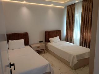 Elite Luxury Suite & Spa - 5