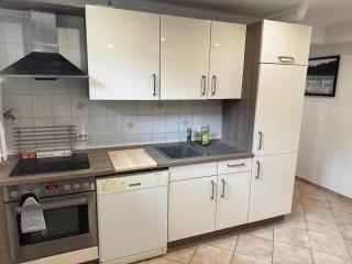 120m² Apartment nahe A1 - 4 Schlafzimmern - 2 Bäder - Parkplatz, WLAN - Siek - 2