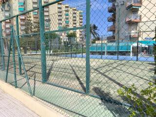 Góndolas, enfrente de la playa, aire acondicionado en dormitorio - 8