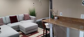Spacious and Private 3BR, 3BA with free parking near Downtown Washington DC - Washington - 2