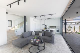 Aqua Pearl Villas - 1