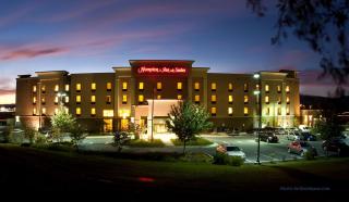 Hampton Inn and Suites Woodstock, Virginia - 9