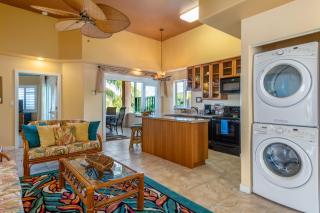 Beach Front Ocean View Top Floor Luxury Penthouse - Kailua-Kona - 2